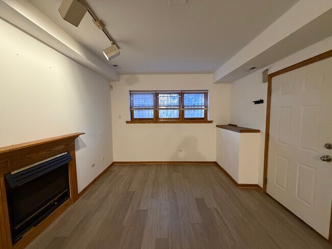 Photo - 1969 W Evergreen Ave Unit G