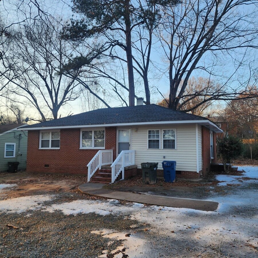 Classic 3BD, 1.5BA Durham Home with Hardwood Floors - Classic 3BD, 1.5BA Durham Home with Hardwood Floors