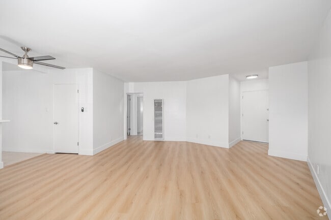 1 dormitorio, 1 baño - 705 pies cuadrados - Sala de estar