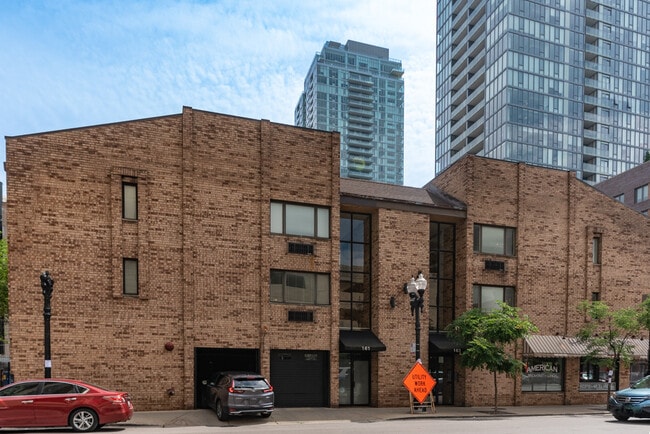 Building Photo - 163 W Division St Unit 212 Rental