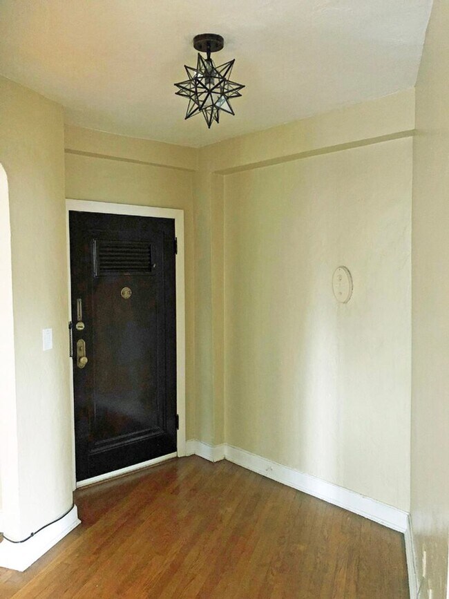 Photo - Spacious One Bedroom In Heart Of Shadyside