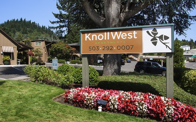 Knoll West