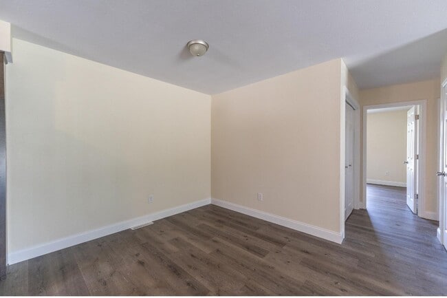 315 E Redwood Pl