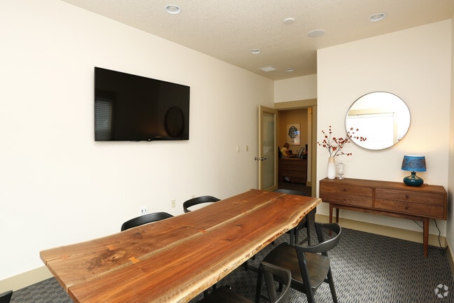 Interior Photo - Element 170 Apartments