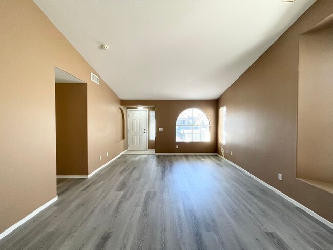 Photo - Nice 1-Story Single House