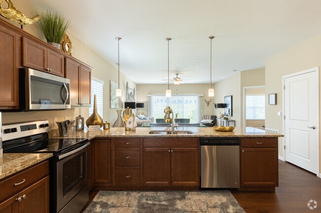 Sophia - 2BR, 2BA - 1370SF - Villages of Florence and Weaver Mill