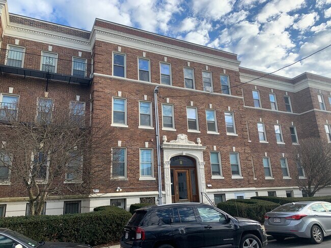 Photo - 8 Ransom Rd Unit 12