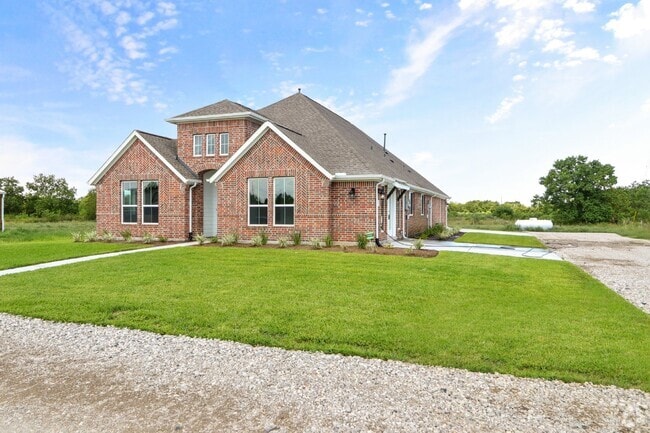 Building Photo - Enjoy country living and serenity in this ... Unit B Rental