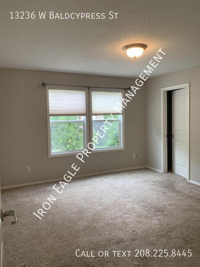 Photo - 13236 W Baldcypress St
