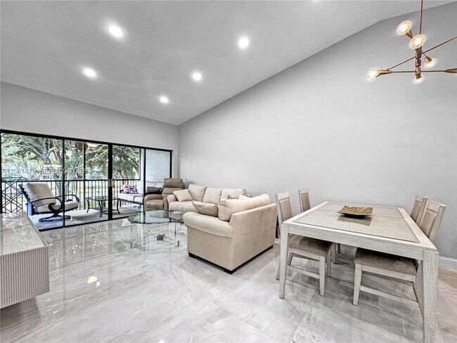 Photo - 1977 SW 15th St Unit 116