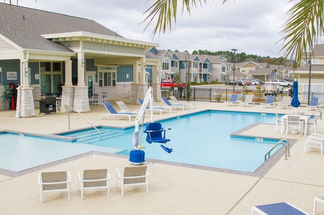 Sparkling Swimming Pool at The Retreat at Juban in Denham Springs, LA