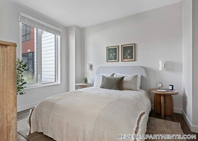 Photo - 328 Bank St Unit ST