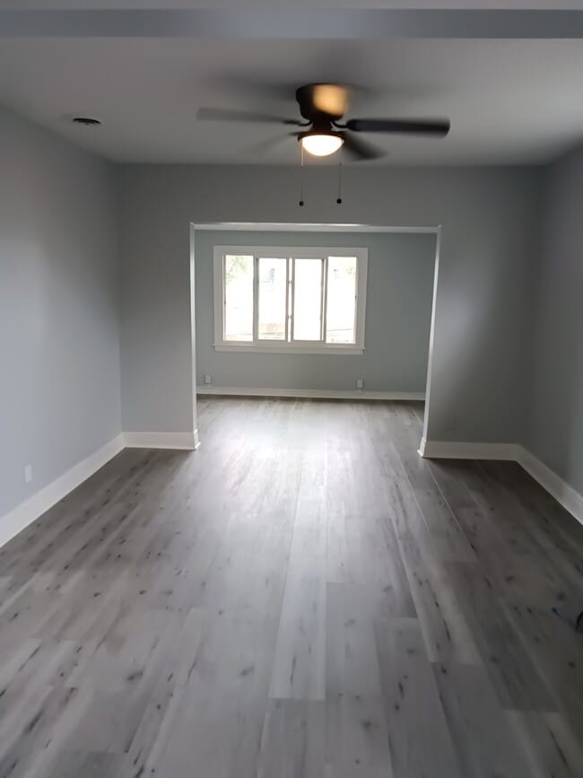 Building Photo - 146 Wanda Ave Rental