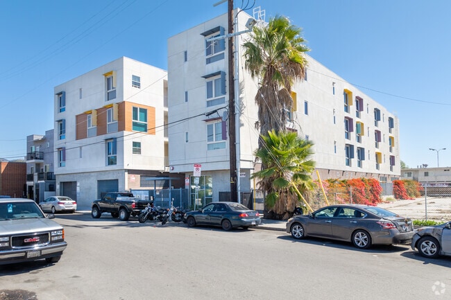 Primary - Casa Del Sol