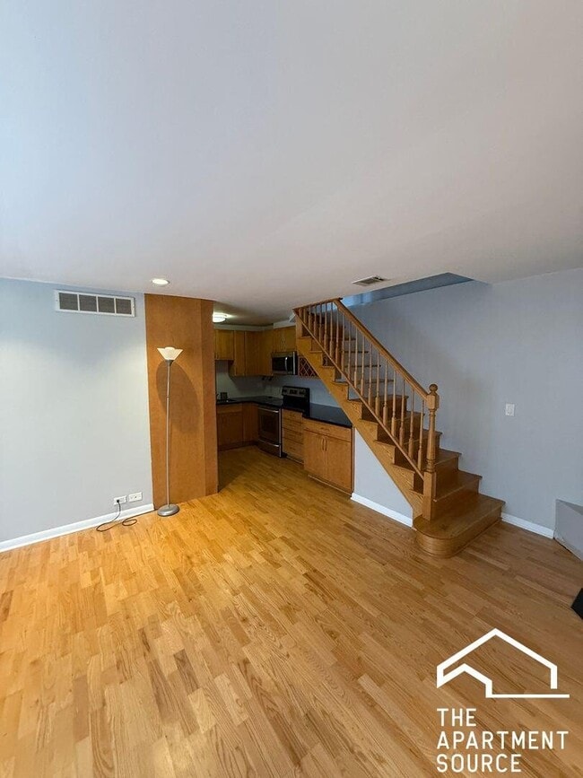 Photo - 744 W Gordon Terrace Unidad 314
