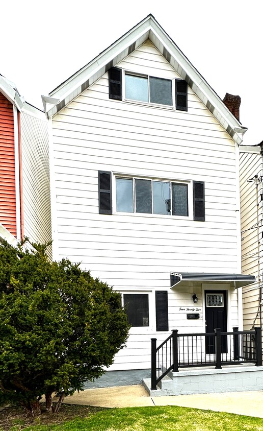 Photo - 425 S Evaline St (Pittsburgh, PA)