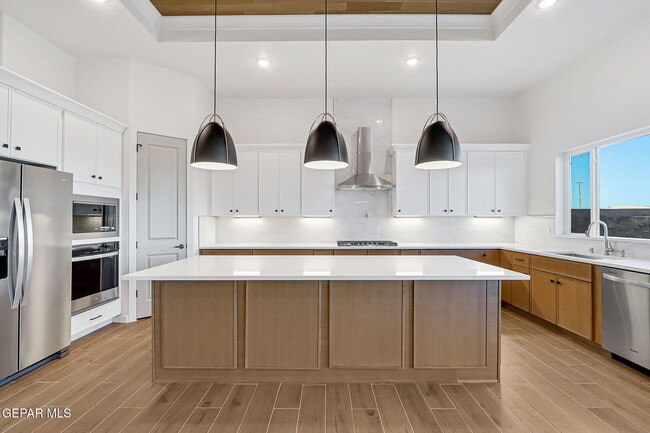 Photo - 832 Eltham Dr