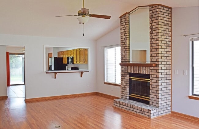3906 Summerwood Ct