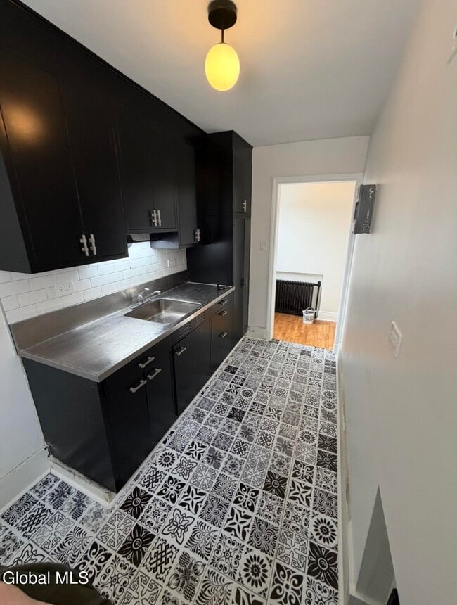 Photo - 612 Union St Unidad 4