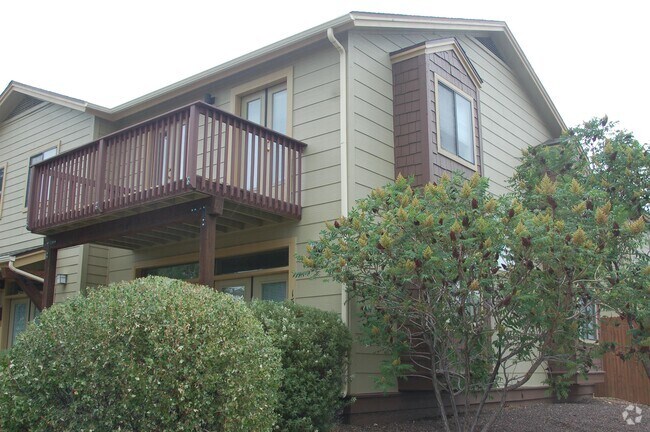 Building Photo - 1517 E Helen Way Rental