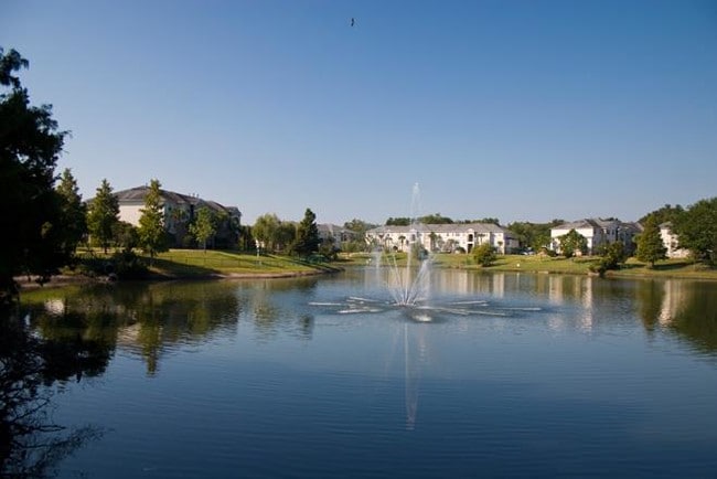 Photo - Willow Lake Apartments