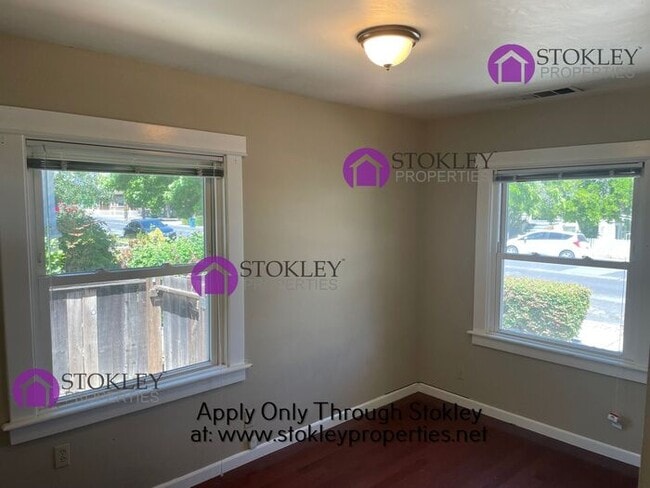 Photo - 105 W 6th St