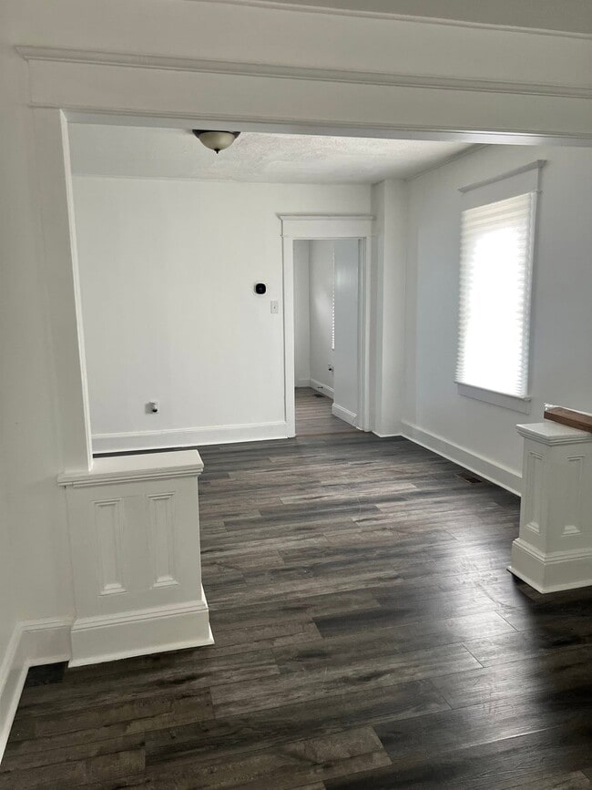 Building Photo - 10 Morse Ave Rental