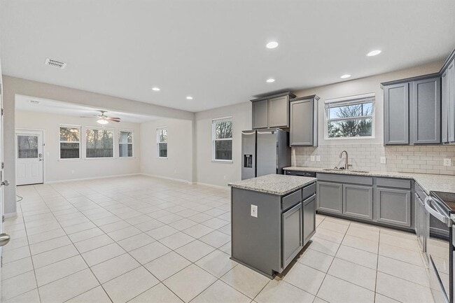 Photo - 313 Michaelis Dr