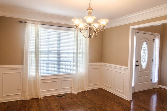 Photo - Pet Friendly Three Bedroom with Bonus!