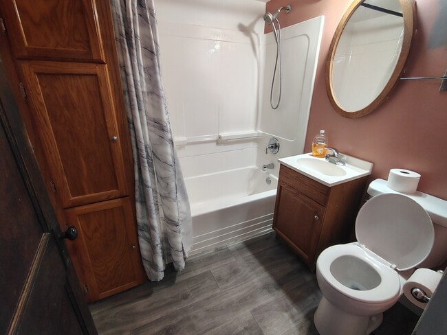 Photo - 1810 Auburn St