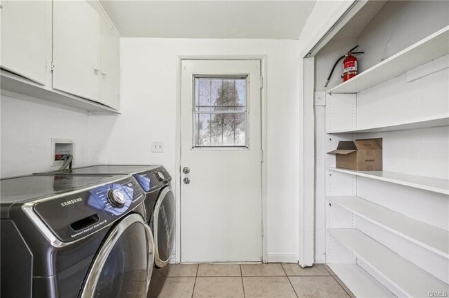 Building Photo - 16001 Tuba St