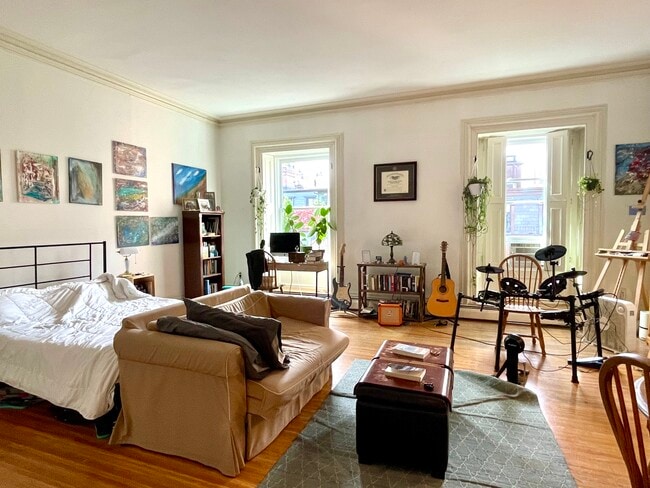 Building Photo - 149 Beacon St Unit 10 Rental