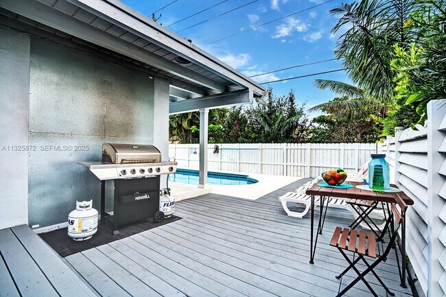 Photo - 1018 Adams St