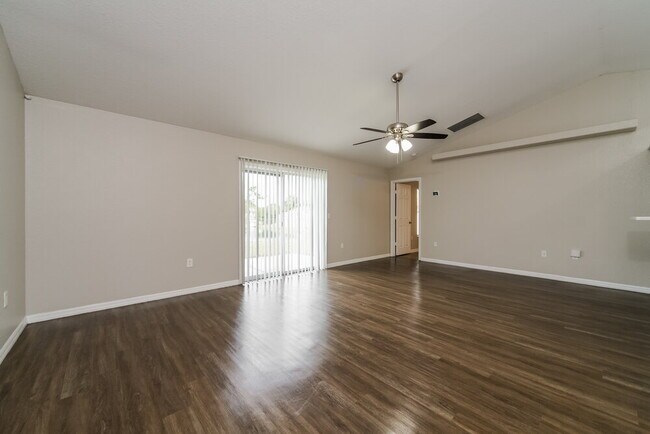 Photo - 2740 Settlers Trail