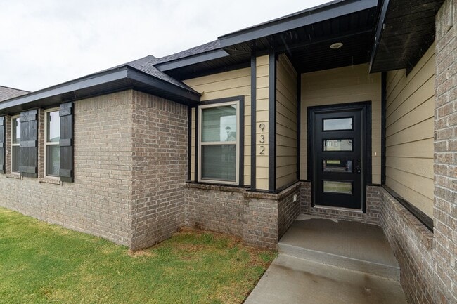 Photo - Beautiful 3-bedroom 2 bath Home in Prairie Grove!! Fenced Yard!