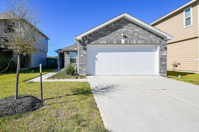 Photo - 6223 Topaz Pnes Trl