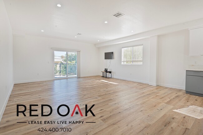 Photo - ~2 Weeks FREE~ Magnificent Four Bedroom wi... Unit 2119