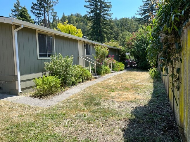 Photo - 042-02 Unit B