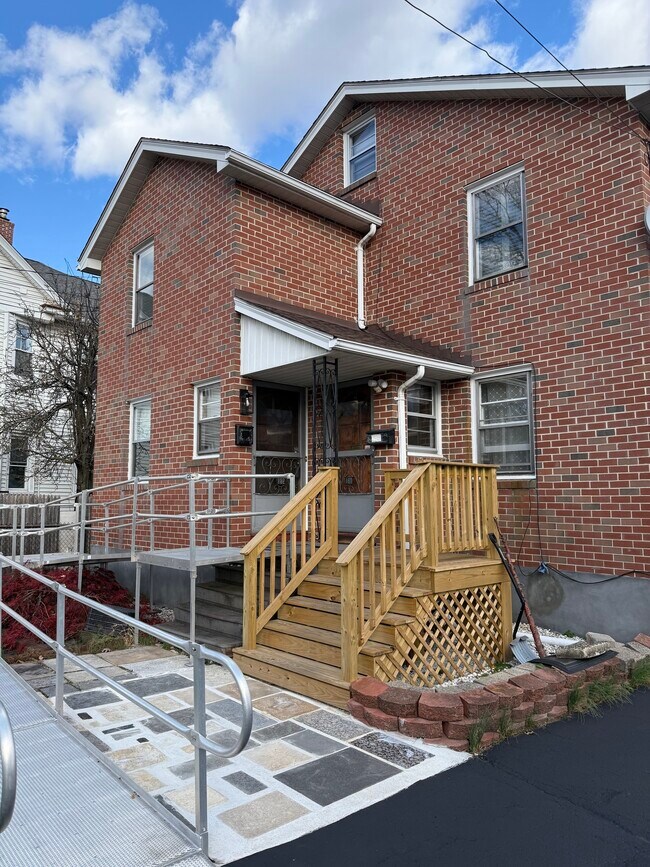 Photo - 182 Arnoldale Rd