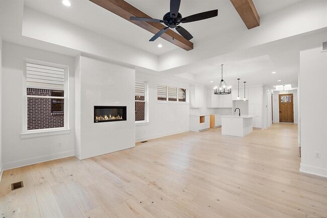 Photo - 5968 Willow Grove