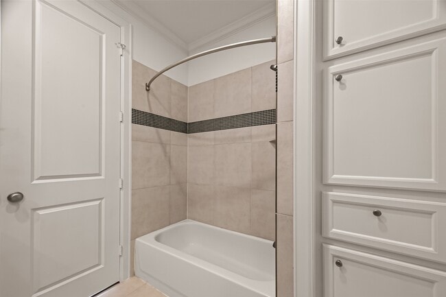 Photo - 2907 Argonne St