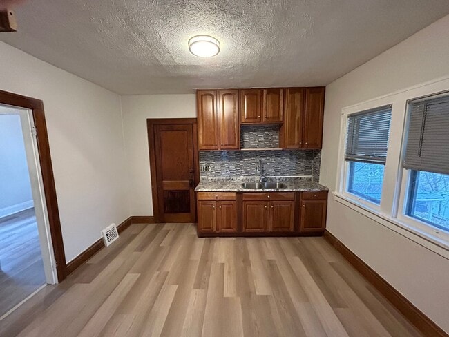 Photo - 4319 Stickney Ave Unidad 2nd Floor