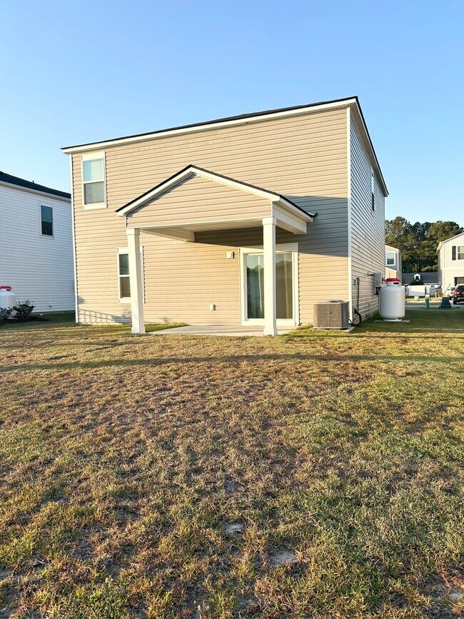 BEAUTIFUL 4 bedroom / 2.5 bath home locate... House Rental in Myrtle