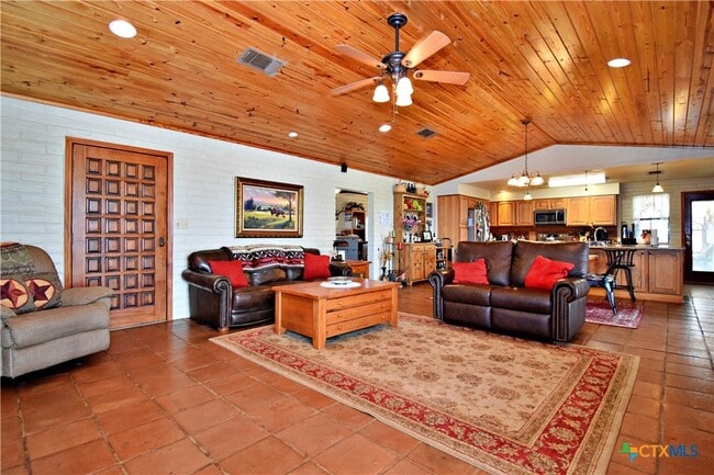 Photo - 4513 Center Point Rd