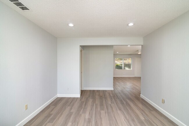 Photo - *Parkview Estates*