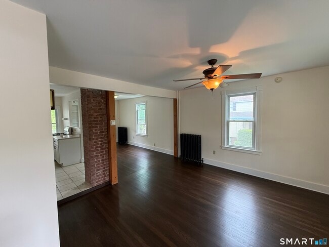 Photo - 131 Eastern Dr
