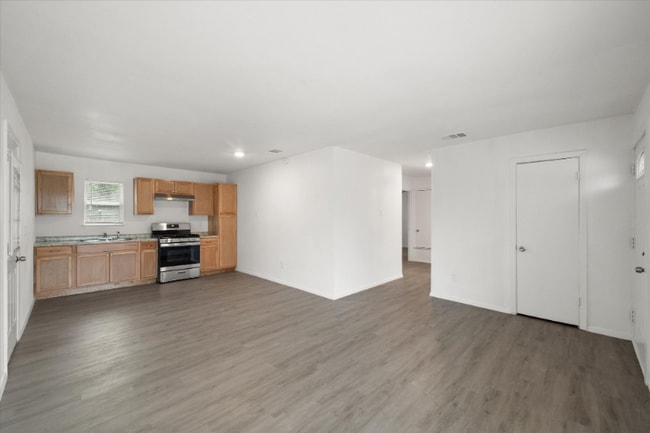 Photo - 3003 Williams Dr