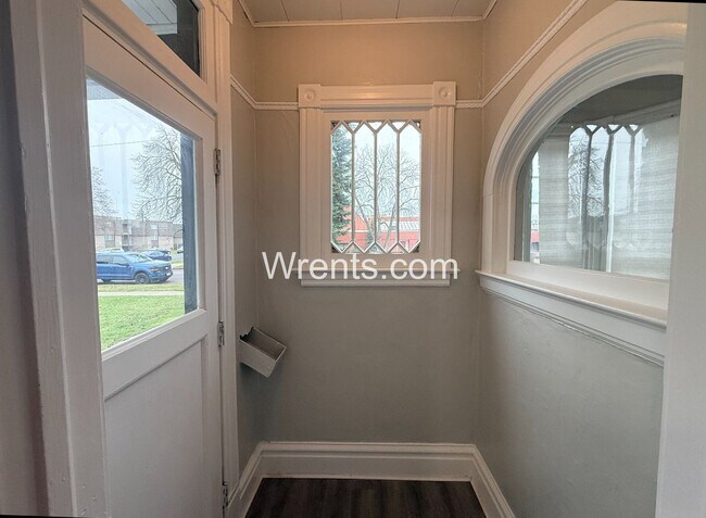 Photo - 301 E Nora Ave Unidad A