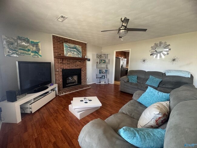 Photo - 117 Water Oak Ct