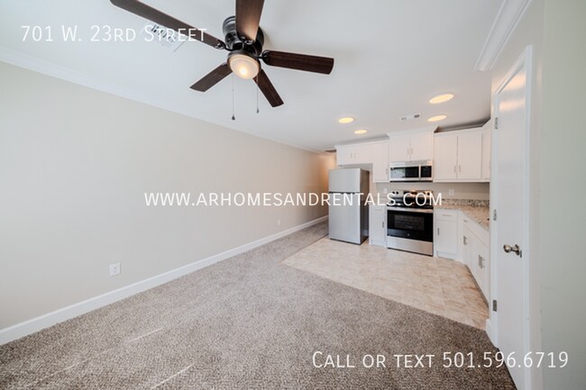 Photo - 701 W 23rd St